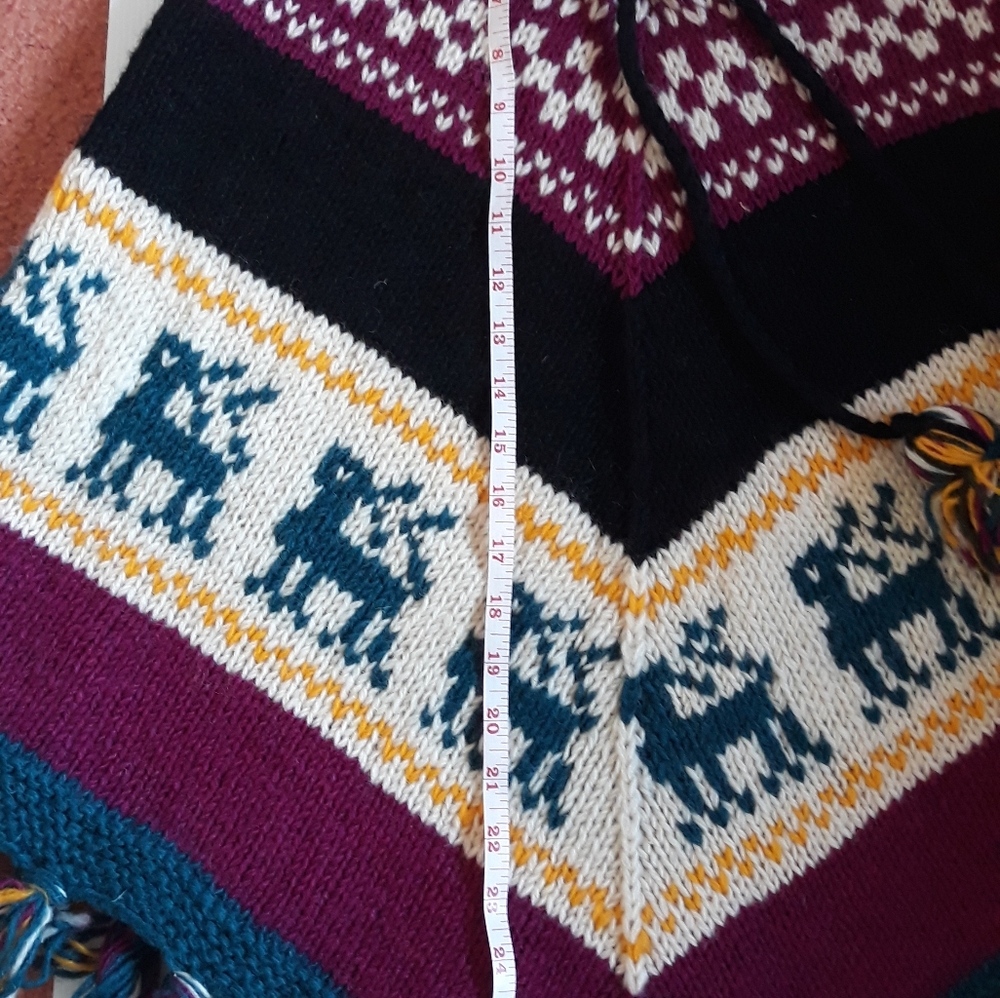 ISHKA WOOLLEN PONCHO - Picture 7 of 8